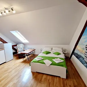 B&B Teslova ***