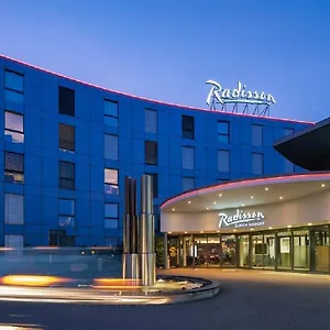 فندق Radisson Zurich Airport ****